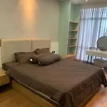 Vasaka The Reiz Condo